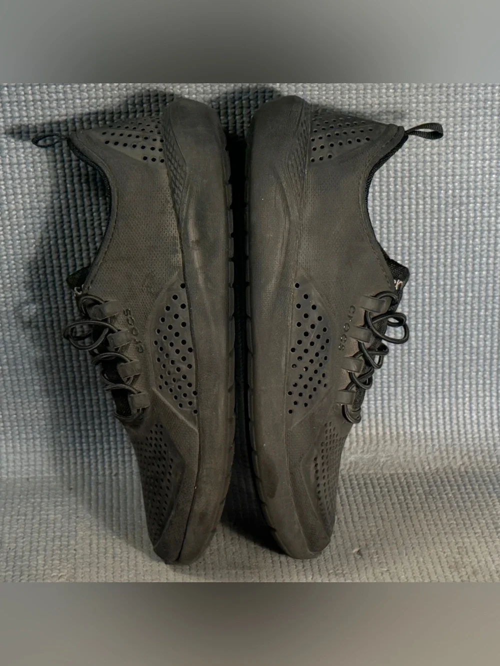 Crocs LiteRide Pacer Black Comfort Slip On Shoes Big Kid‎ Size 5Y